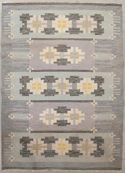 MATTA, rölakan, monogramsignerad IS (Ingegerd Silow), ca 230 x 166 cm.