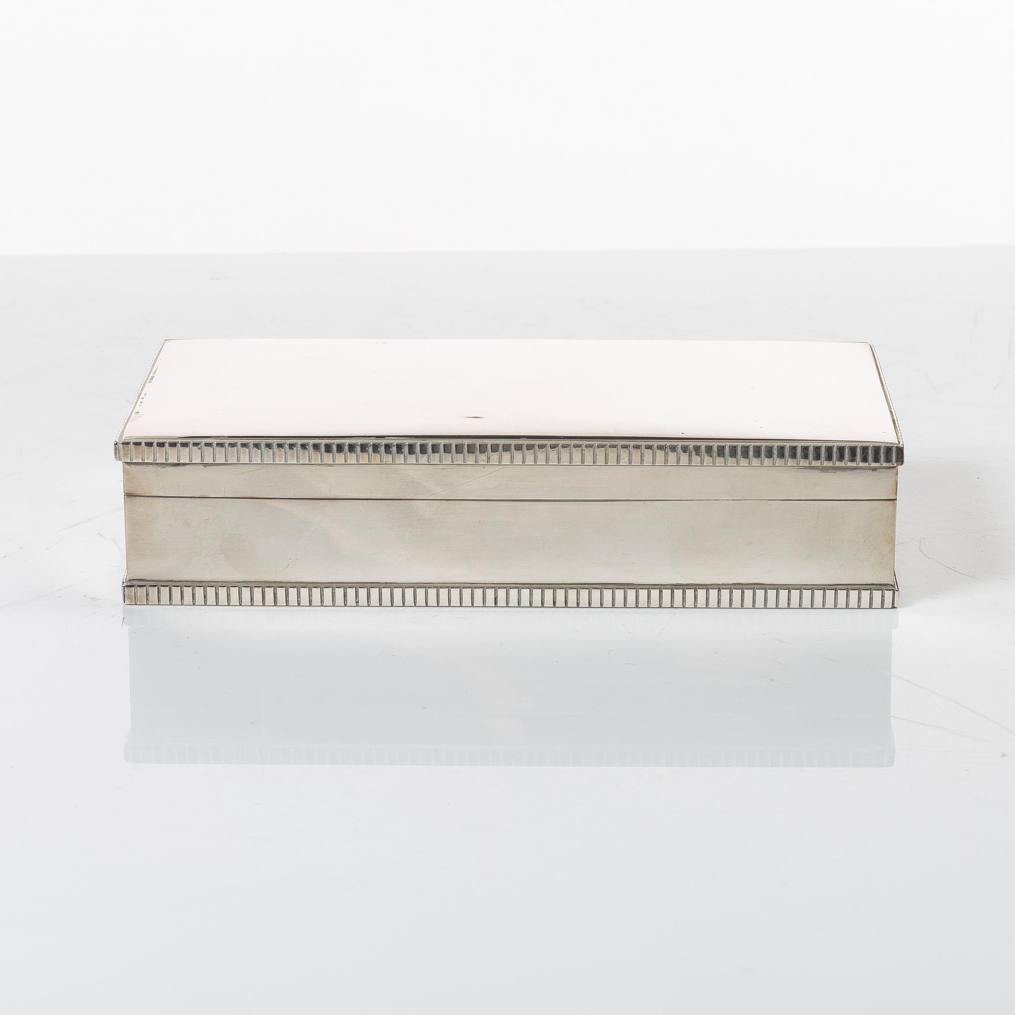 Cigarette/cigar box, silver 835, Swedish import marks, first half of the 20th century.