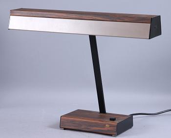 SKRIVBORDSLAMPA, etikettmärkt Luxo. 1900-talets mitt.