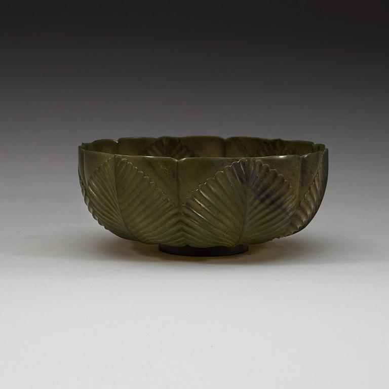SKÅL, "Spinach" jade, Qingdynastin 1800-tal.