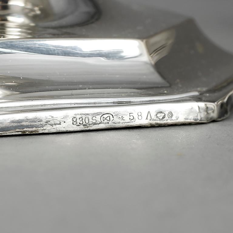 LJUSSTAKAR, ett par, silver, svenska importstämplar, 1900-tal.