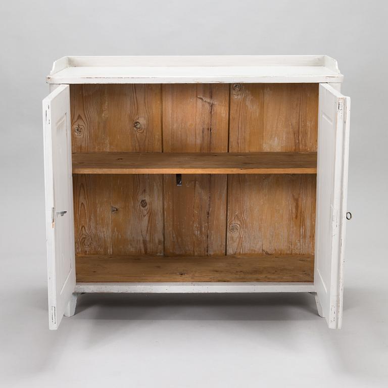 Kaappi, 1800-luvun alkupuoli.