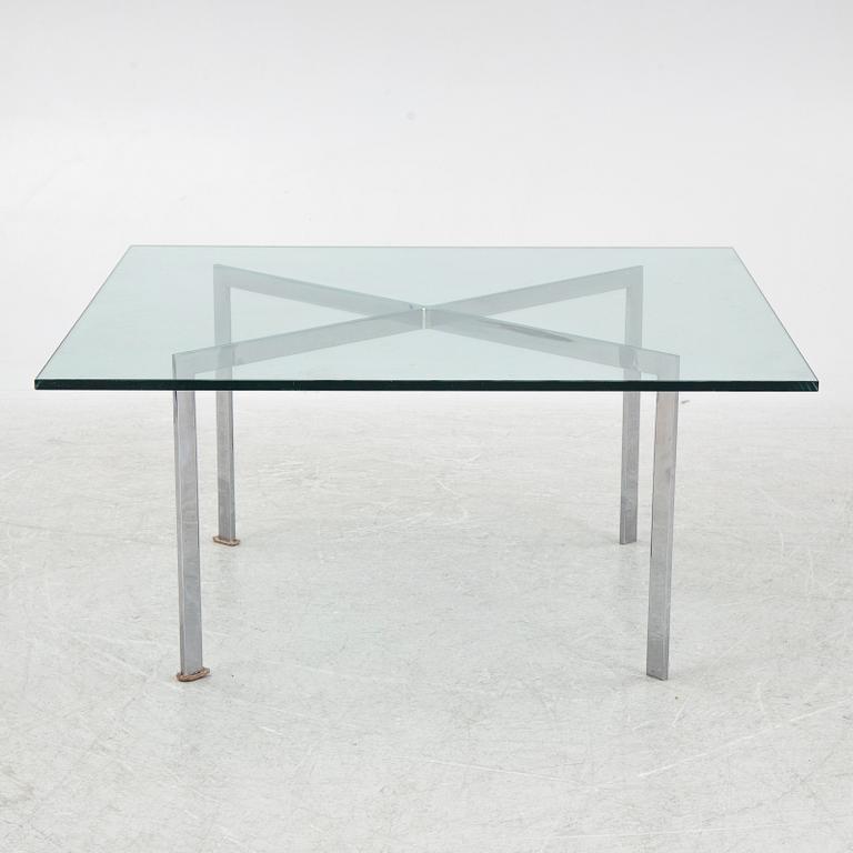 Ludwig Mies van der Rohe, a "Barcelona" coffee table, Knoll.