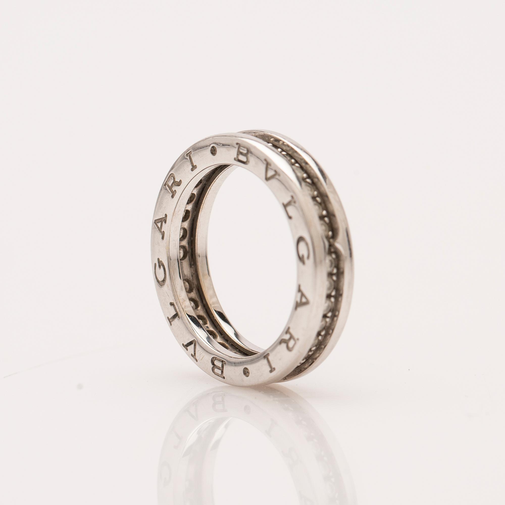 Bulgari, ring, 18K white gold with brilliant-cut diamonds.