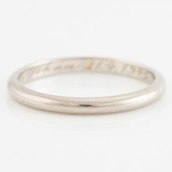 W.A. Bolin, ring, smooth, 18K white gold, 1940s.