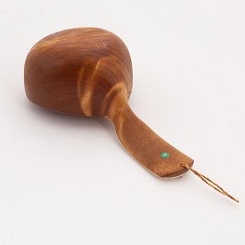 A birch cup by Tore Sunna, before 1977.