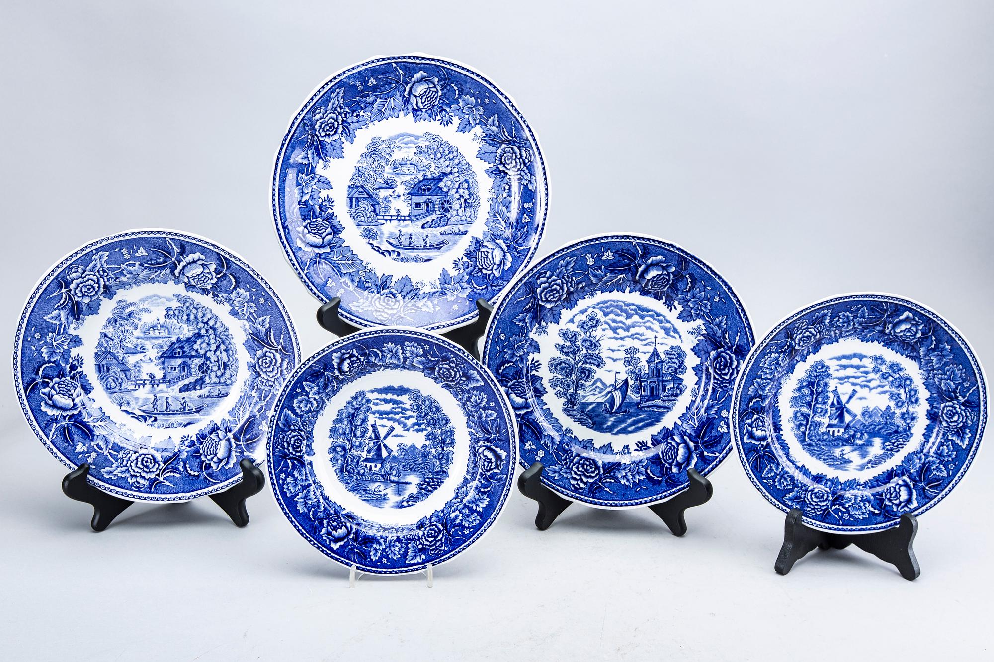 Reinhard Richter, servis, ca 76 delar, "Masema", Arabia flintgods Finland 1941-64.