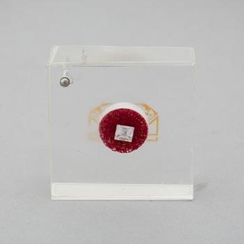 DIAMANT, oinfattad, smaragdslipad diamant ca 0,30 ct.