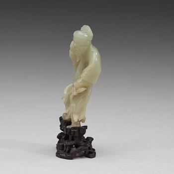 A nephrite sculpture of a man, Qing dynasty (1644-1912).