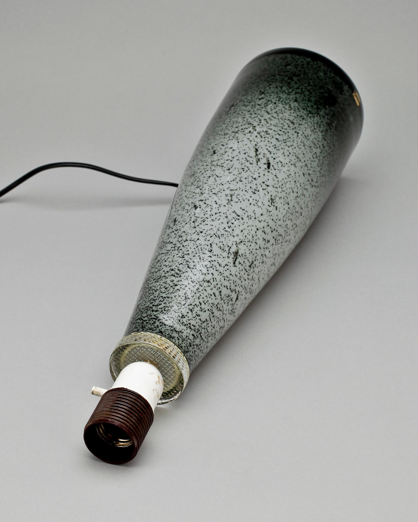BORDSLAMPA, glas, Hyllinge, 1900-talets mitt.