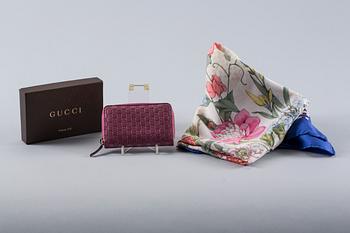 SCARF, siden och PORTMONNÄ, Gucci.