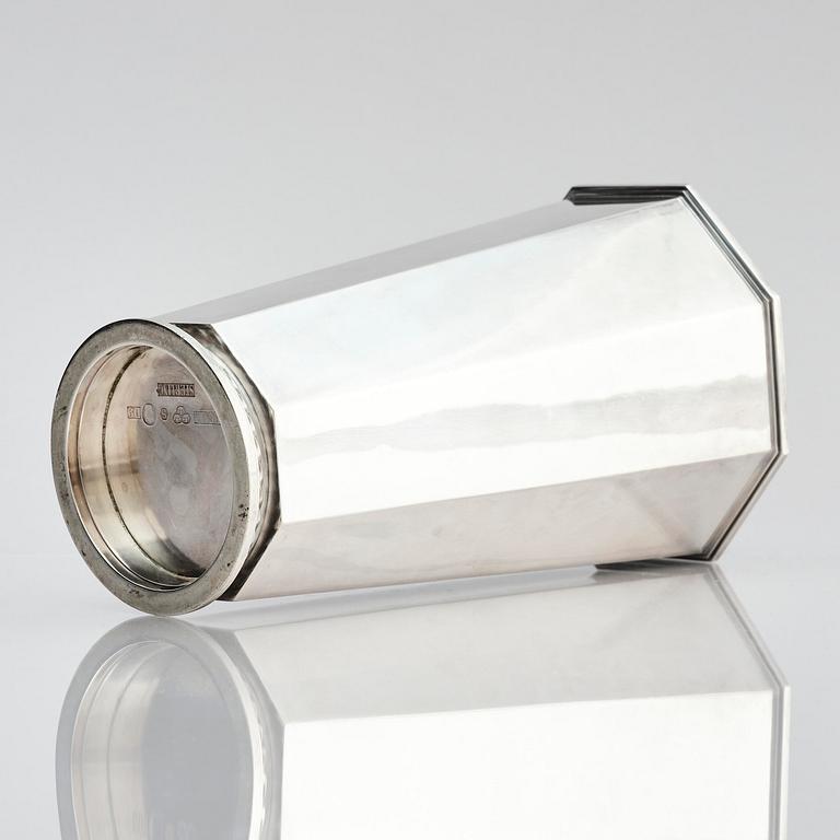 Atelier Borgila, a sterling silver vase, Stockholm 1954.