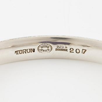 Vivianna Torun Bülow-Hübe, a bracelet in sterling silver with an amethyst, for Georg Jensen.