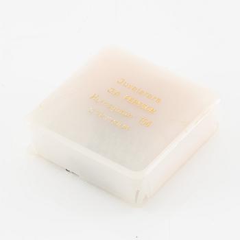 Medallion with photo compartment, with chain, silver.