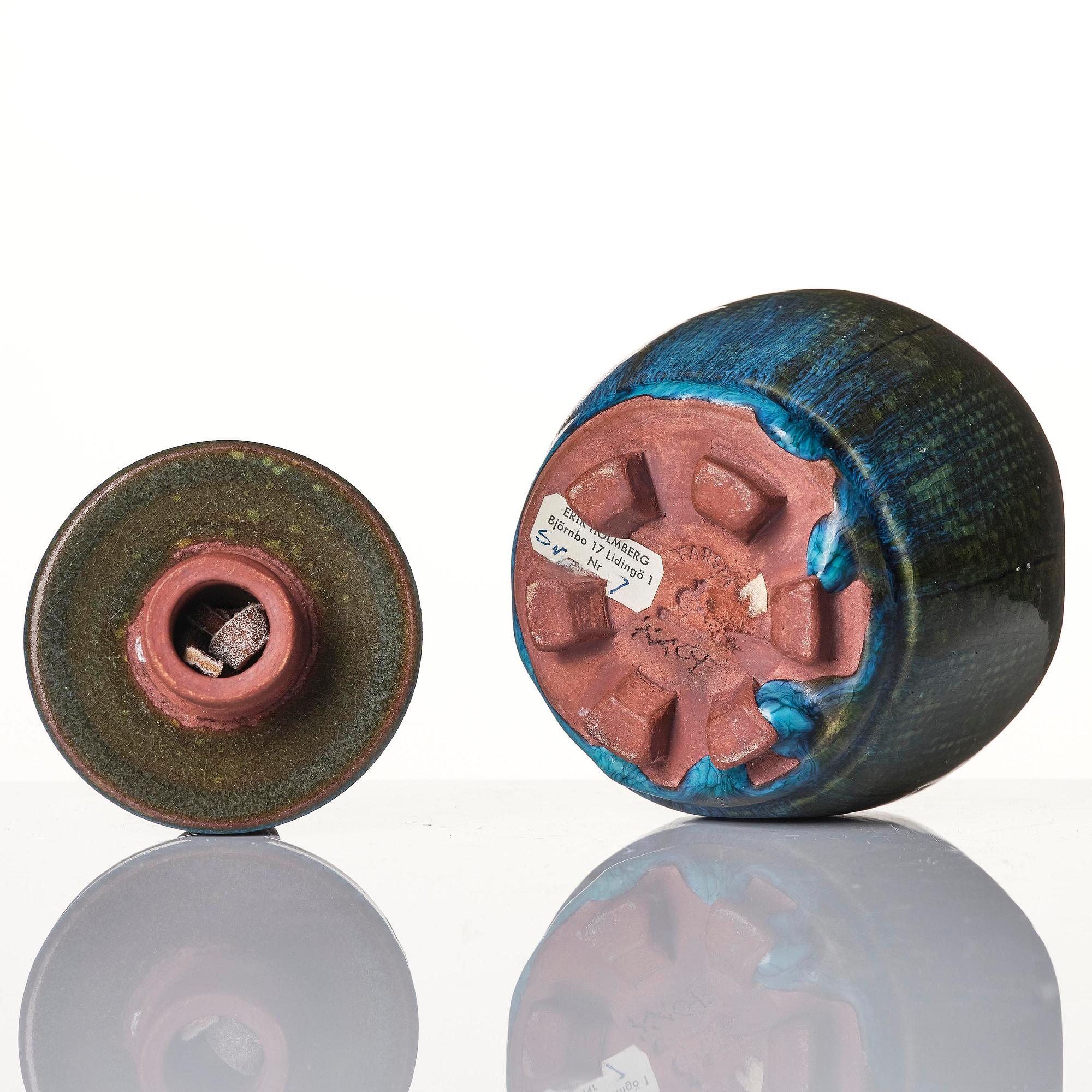 Wilhelm Kåge, a Farsta stoneware lidded jar, Gustavsberg Studio 1950s.