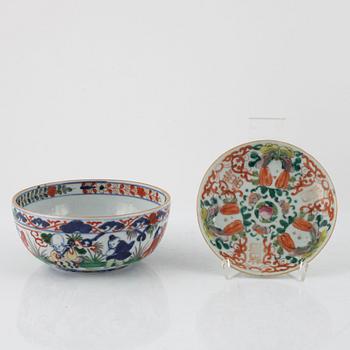 17 porcelain pieces, China and Japan, 18th-20th century.