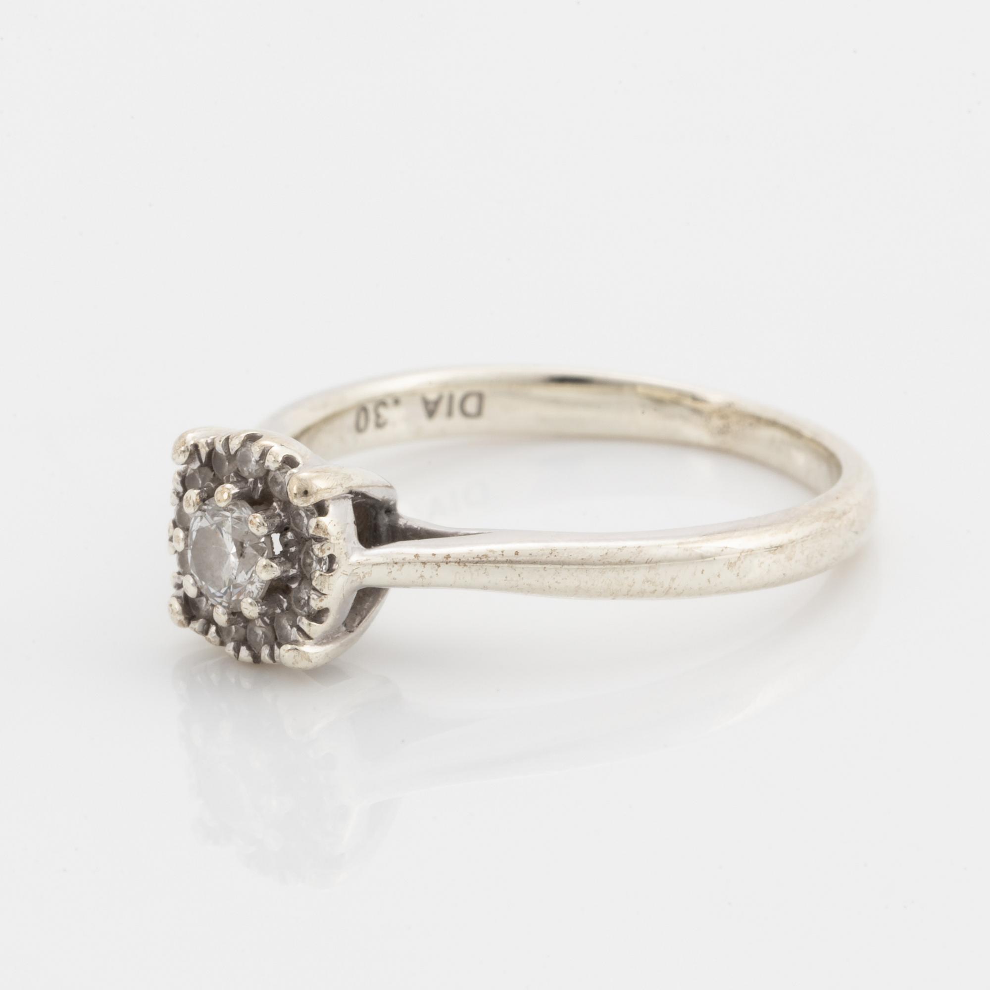 Brilliant-cut diamond ring, total 0,30 ct according to engraving.
