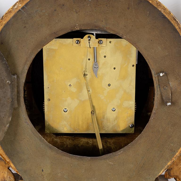 A late Gustavian wall clock by Per Henrik Beurling (master in Stockholm 1783-1806).