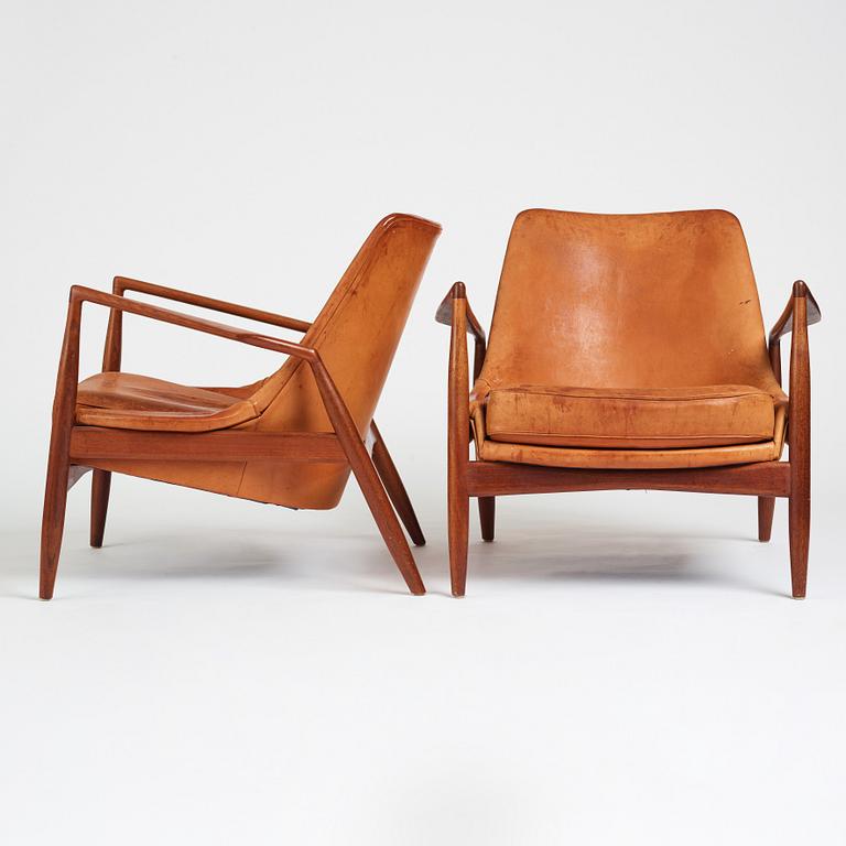 Ib Kofod-Larsen, a pair of teak and cognac coloured leather "Sälen" chairs, for Olof Perssons Fåtöljindustri (OPE), Sweden, 1950-60's.