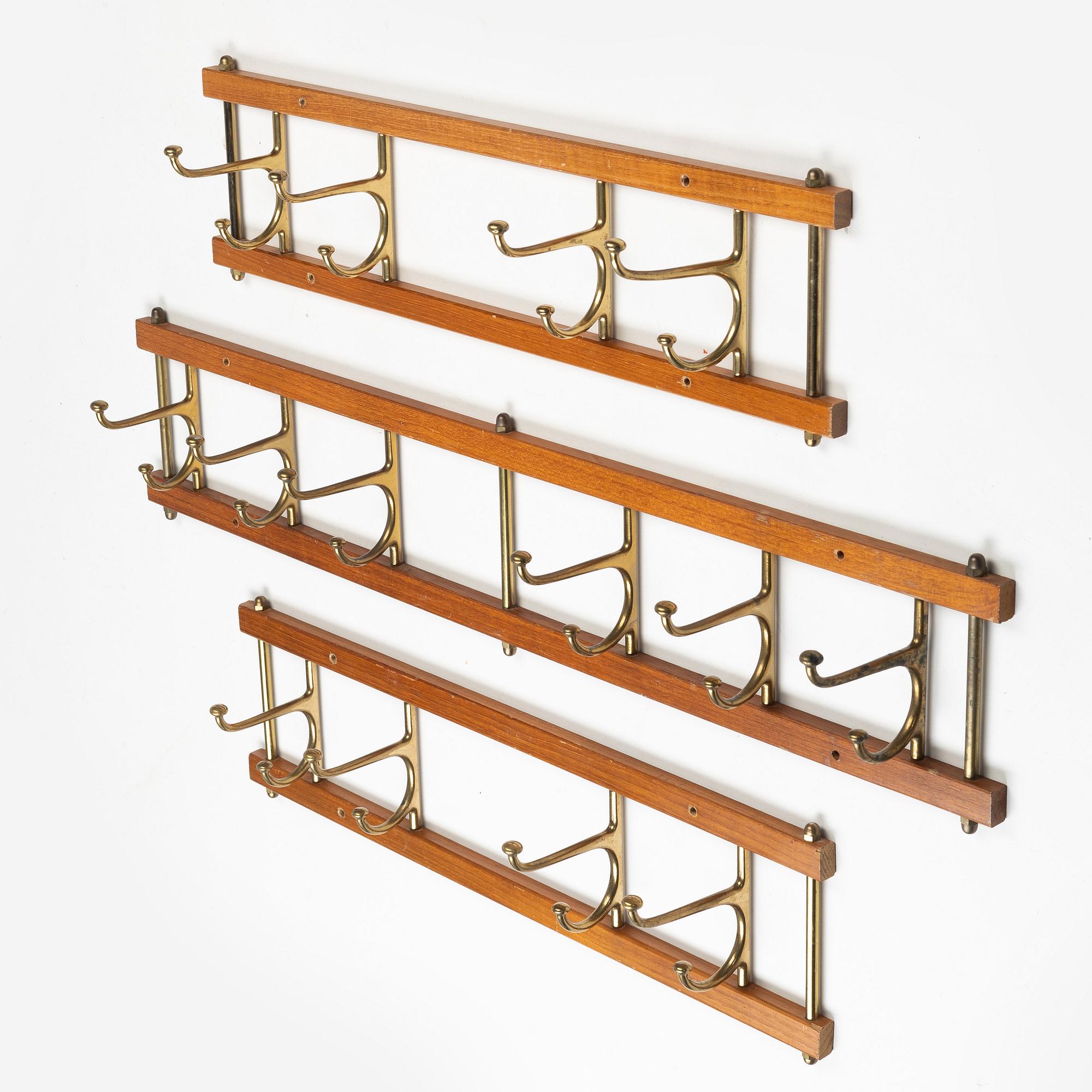 Klädhängare, 3 st, "Dekorativ", Skogslunds Metallgjuteri, Anderstorp, 1950/60-tal.