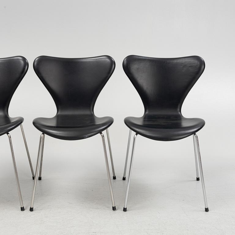 Arne Jacobsen, stolar 4 st, "Sjuan" för Fritz Hansen Danmark 2006.