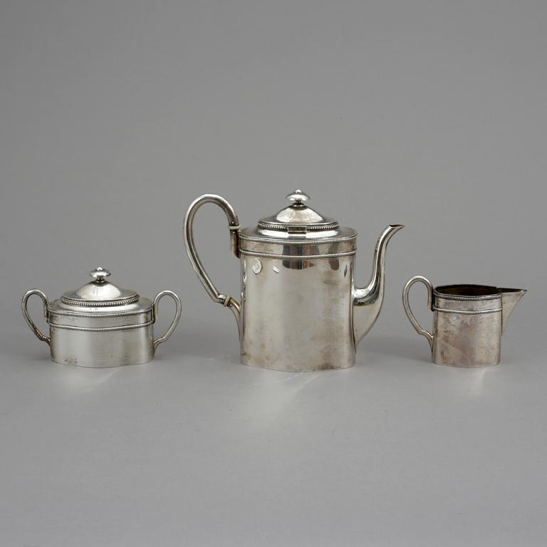 SERVERDELAR, 3 st, silver, Tyskland, 1900-talets början. Vikt ca 970 gram.