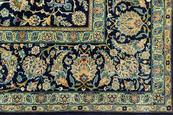A carpet, Kashan, ca 479 x 345 cm.
