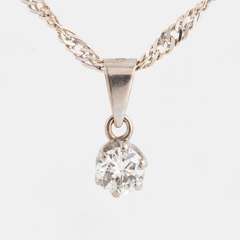 Brilliant-cut diamond necklace.