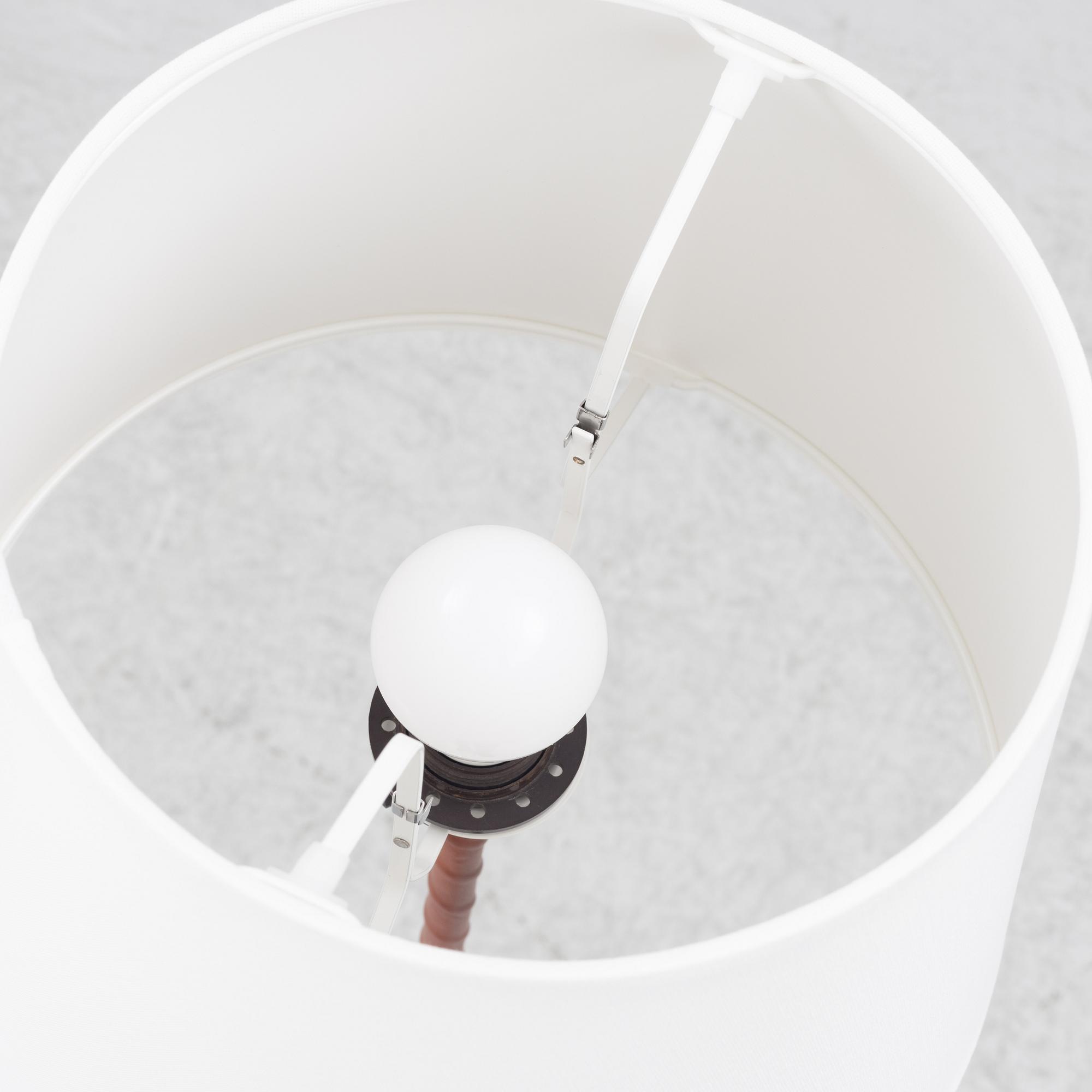 Golvlampa, 1900-talets mitt.