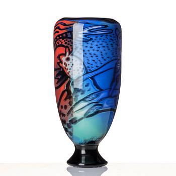 Ulrica Hydman-Vallien, a unique graal glass vase, Kosta Boda, Sweden.