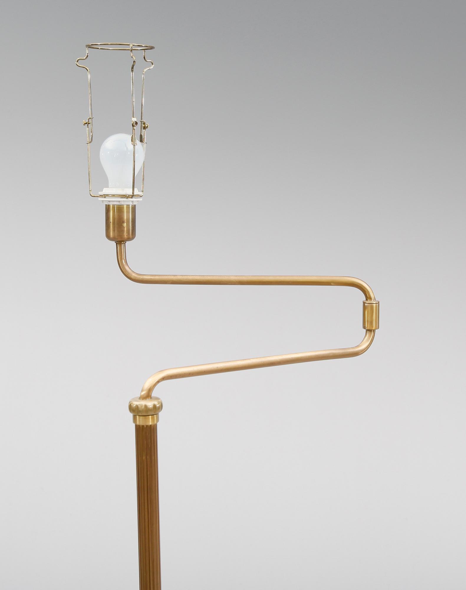 GOLVLAMPA, 1900-talets mitt.