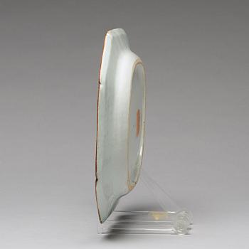 SERVERINGSFAT, ett par, porslin. Qingdynastin, Qianlong (1736-95).