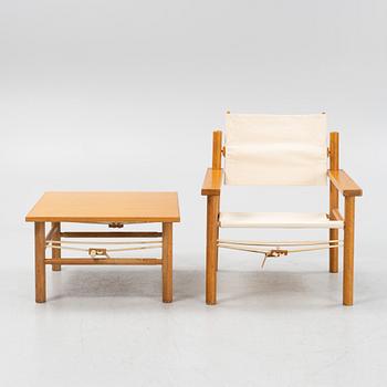A safari chair with table, Denmark, mid 20th century.