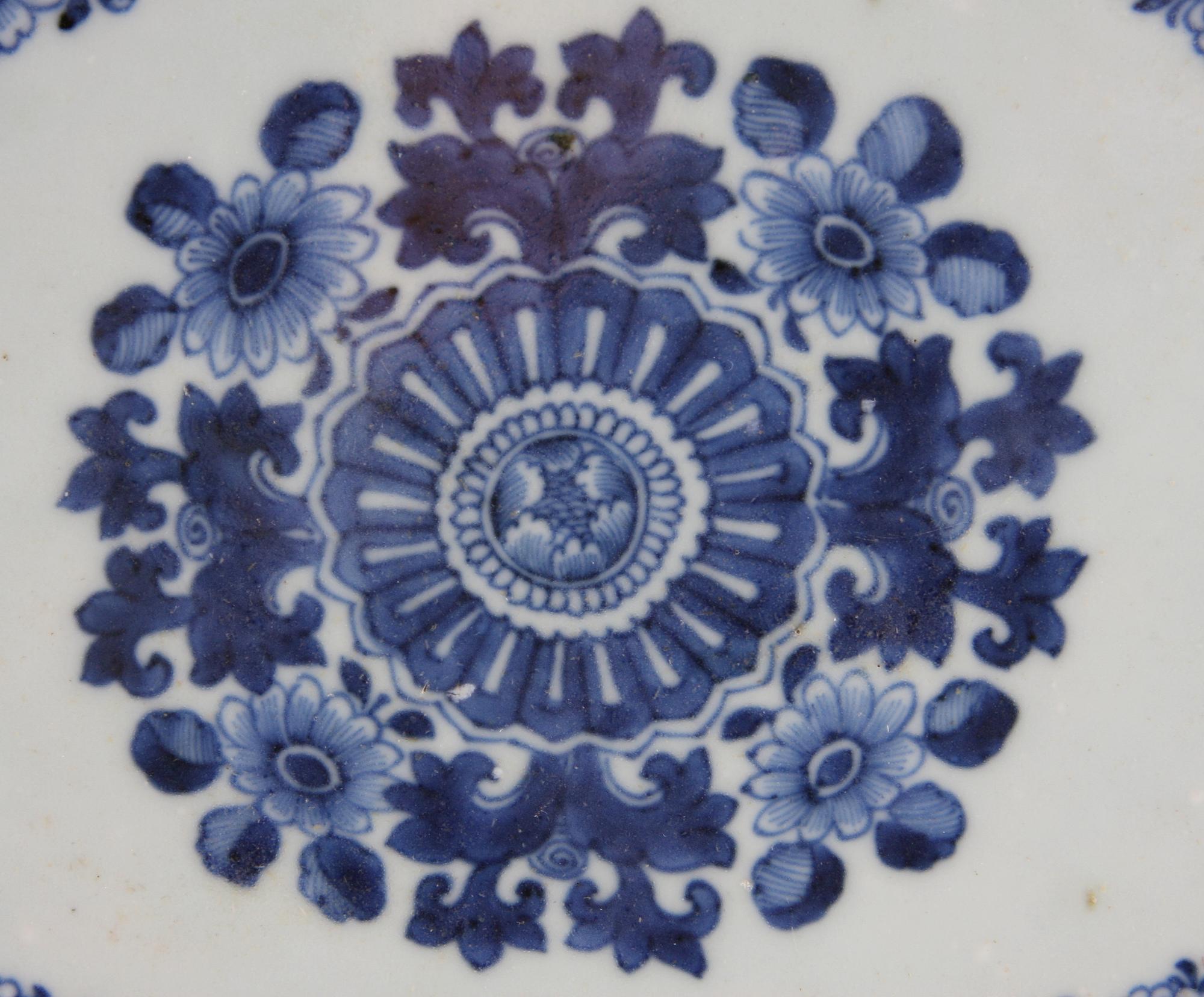 STEKFAT, porslin, Kina, Qianlong 1700-tal.