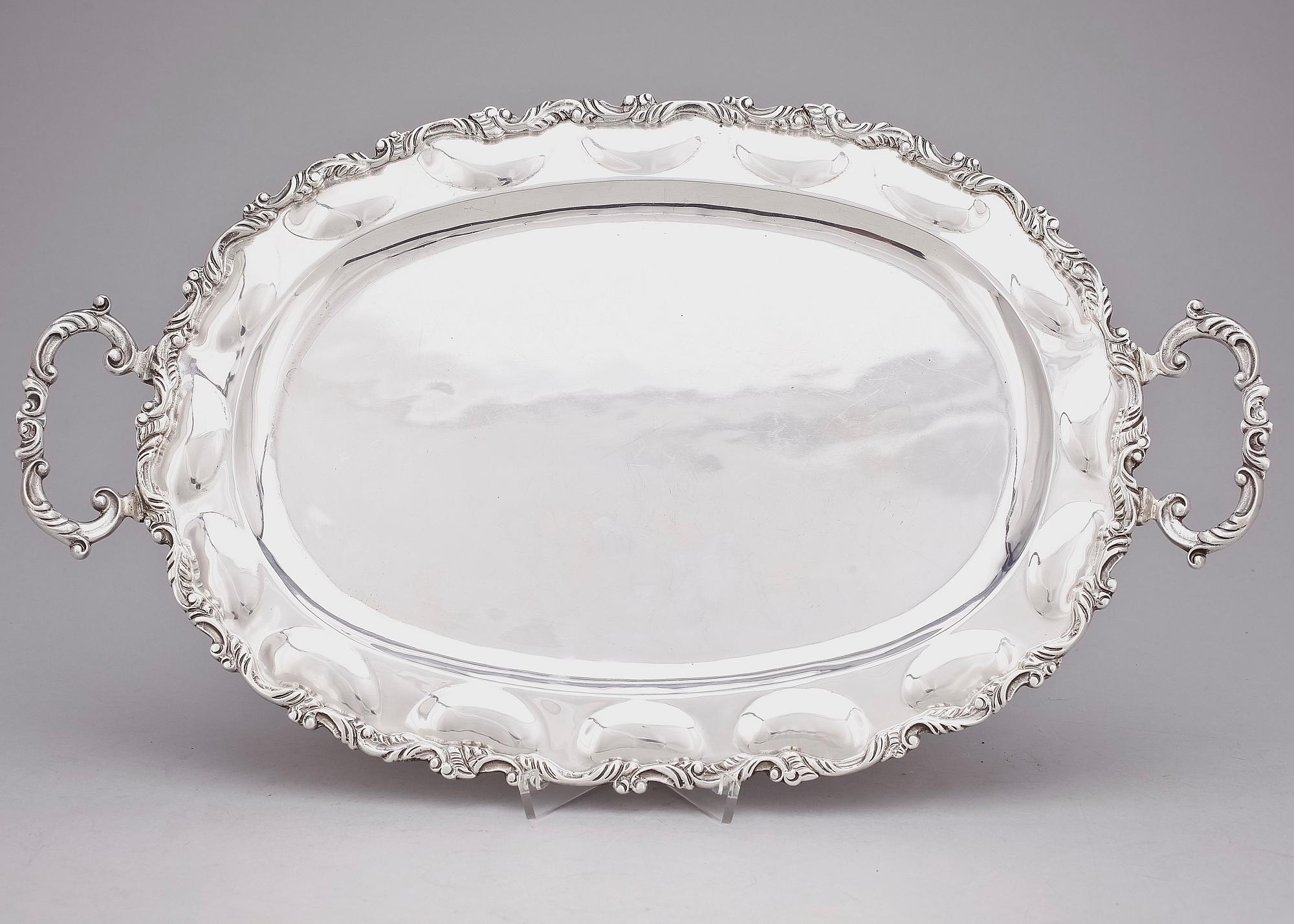 BRICKA, silver, Mexiko, 1900-tal. Tot vikt ca 1210g.