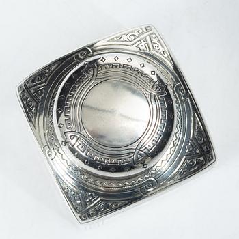 A Russian silver tea caddy, mark of Mikhail Grachev, Moscow 1886.