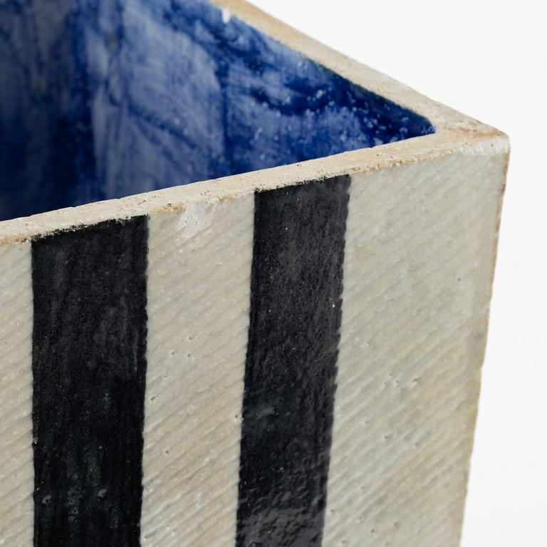 A stoneware pot, Rörstrand, Sweden, 1950's-1960's.