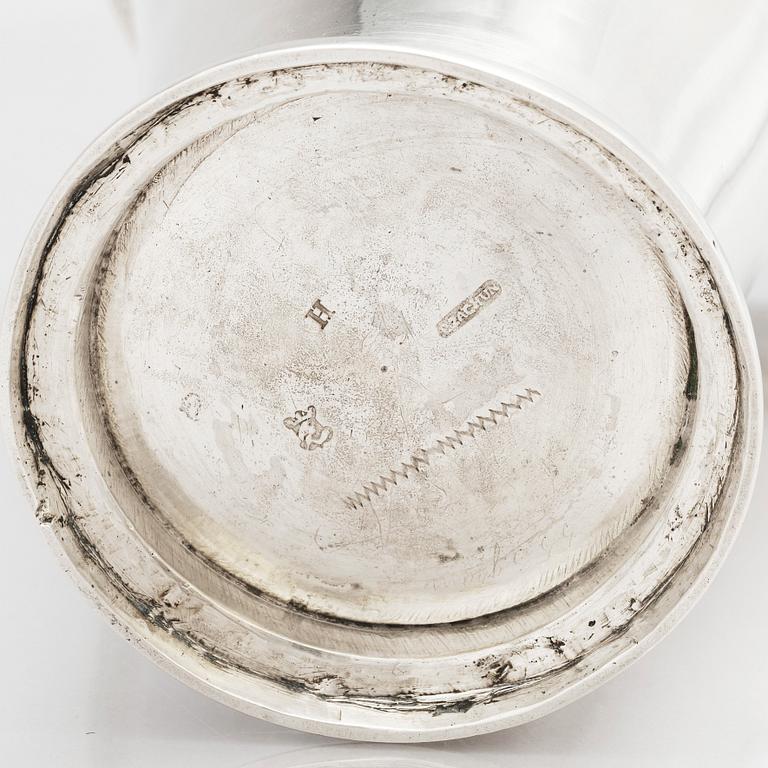Paul Zachun, bägare, silver, Norrköping 1732.