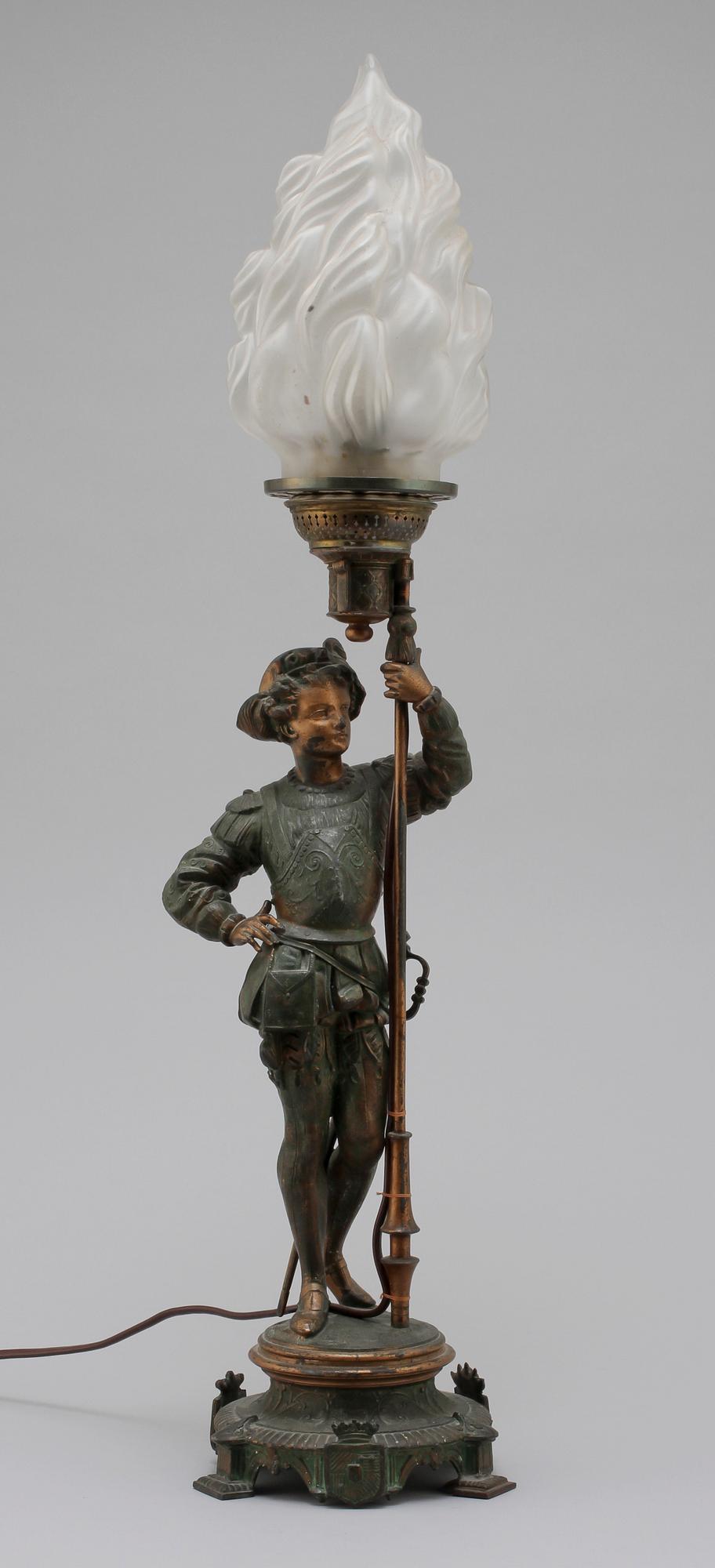 BORDSLAMPA, 1900-talets första hälft.
