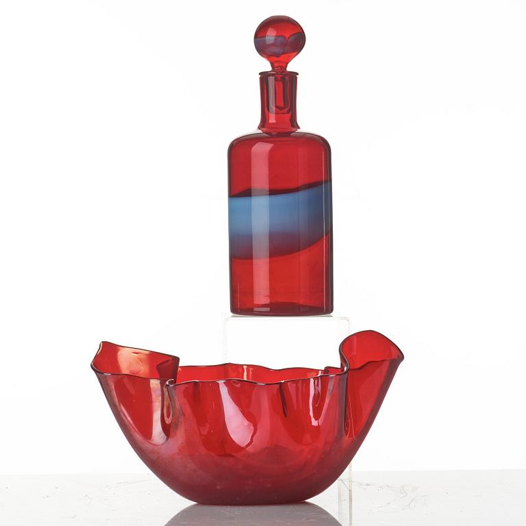 Fulvio Bianconi, an iridescent red ’fazzoletto' handkerchief vase and a bottle 'fasce orrizontale', Venini, Italy 1950-60's.