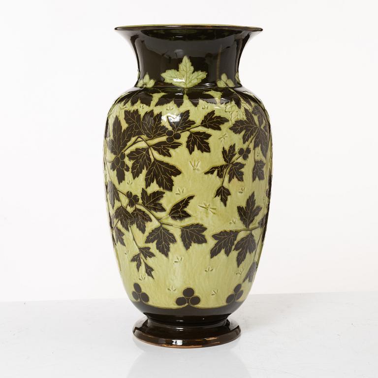 Gunnar G:son Wennerberg, & Peder Möller, a creamware vase, Gustavsberg 1898.