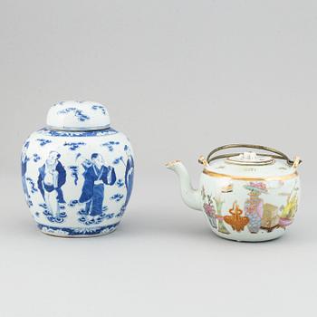 A Chinese tea pot with cover and a jar with cover, China, early 20th Century.