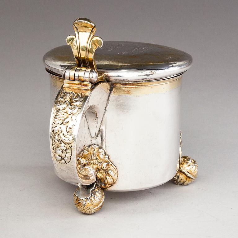 CHRISTOPHER RICHTER, A baroque parcel-gilt silver tankard, Stockholm 1691.