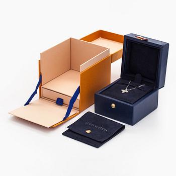 Louis Vuitton, kaulakoru, "Idylle Blossom Pendant", 18K valkokultaa ja timantteja.