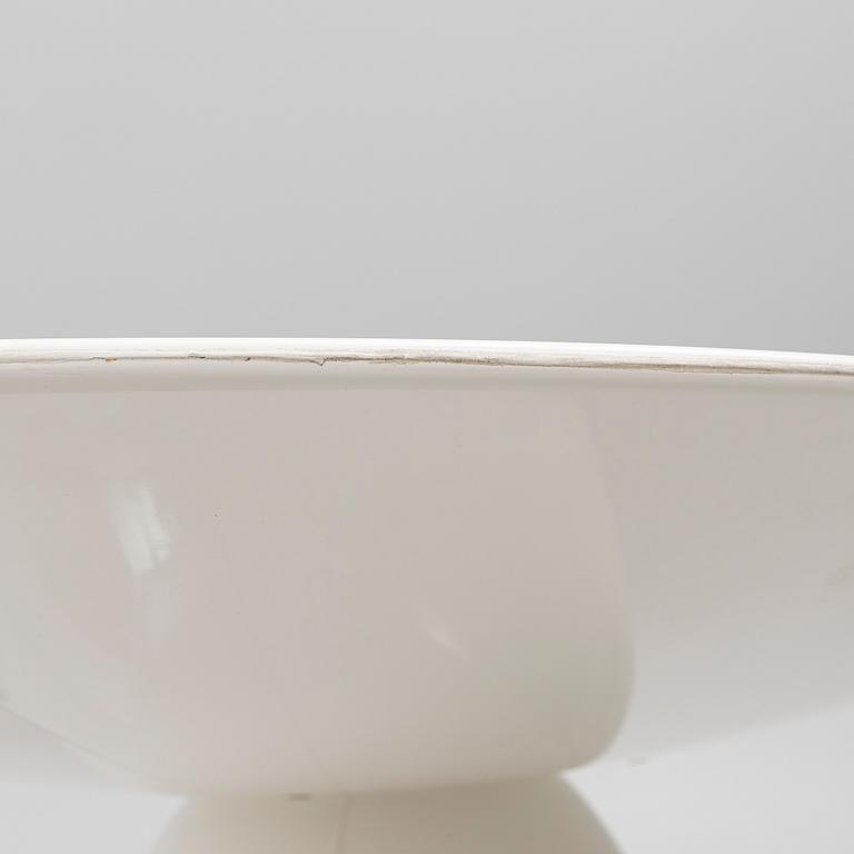 Eero Aarnio, a dining table, 'Parabel', designed in 1994.