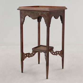 LAMPBORD, Jugend, 1900-talets början.