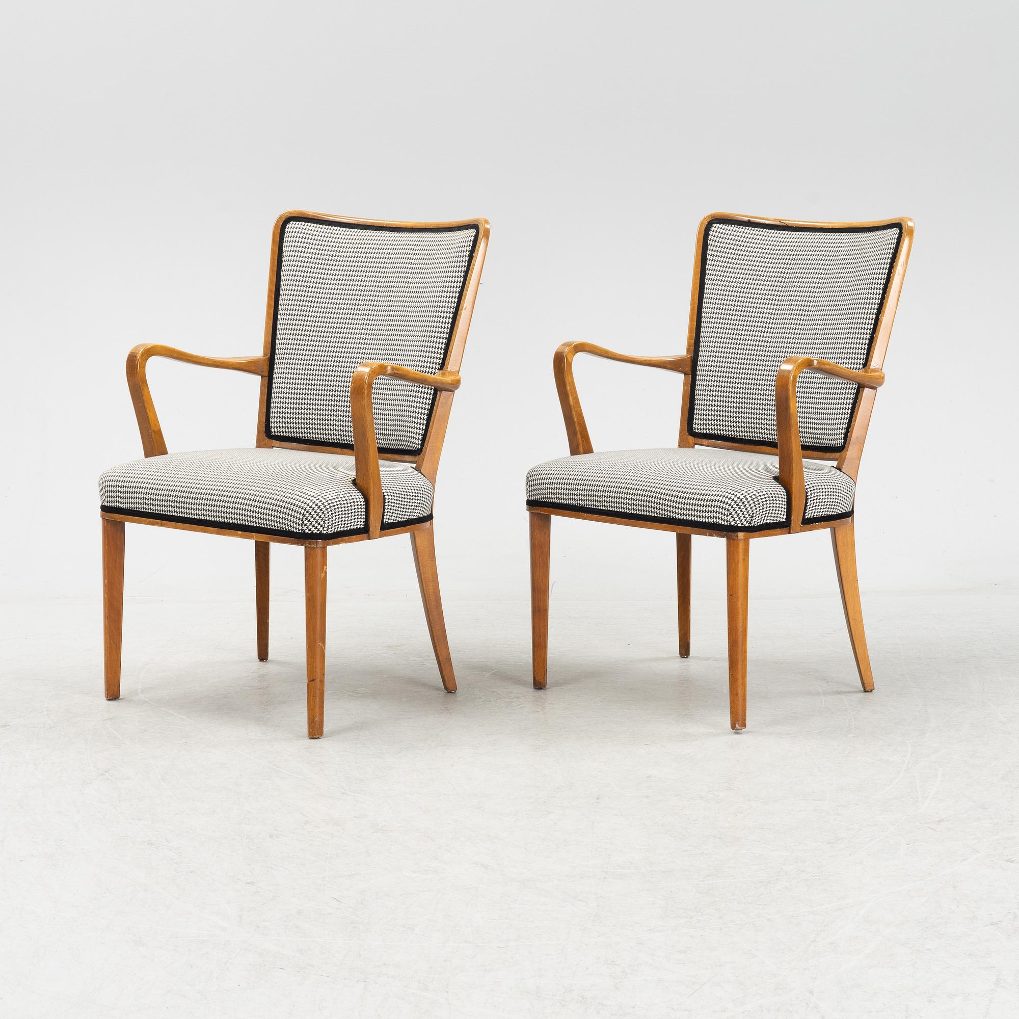 ASKI, AB Svenska Kontorsmöbelindustrier, a pair of beech armchairs, Bodafors, 1940's/50's.