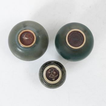 Miniatyrer, tre stycken, stengods, Berndt Friberg och Carl-Harry Stålhane, Gustavsberg respektive Rörstrand.