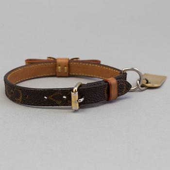 DOG COLLAR, Louis Vuitton.