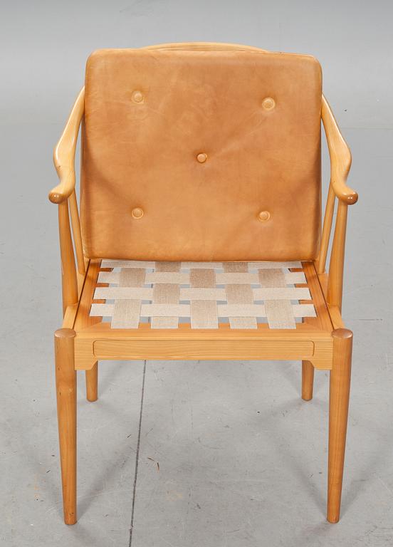 KARMSTOL, "Kina-stolen" Hans J Wegner för Fritz Hansen, 1995.